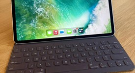 Good
													Apple iPad Pro 12.9" 3rd Gen 2018 - Unlocked, Silver, 256 GB, A2014, photo 1 of 9