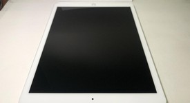Good
													Apple iPad Pro 12.9" 2nd Gen 2017 - Wi-Fi, Silver, 64 GB, photo 2 of 11