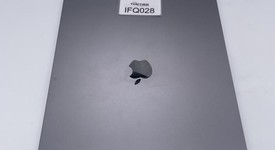 Good
													Apple iPad Air 13" (M2) 2024 - Unlocked, Gray, 128 GB, A2899, photo 3 of 9