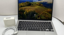 Good
													MacBook Air 2022 - 13" - Apple M2, Silver, 256 GB, 8 GB, photo 1 of 12