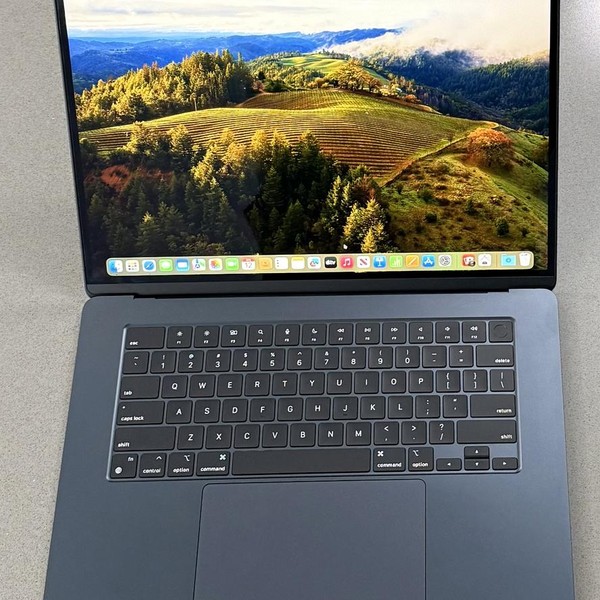 MacBook Air 2023 (M2) - 15 inch - 512 GB, Midnight, 16 GB, Apple M2