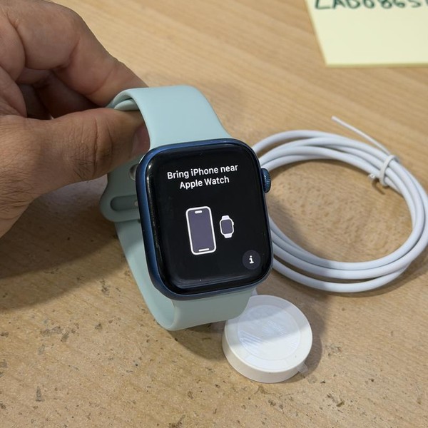 Apple Watch Series 7 45mm - Unlocked, Blue, A2477 - Cellular, Aluminum