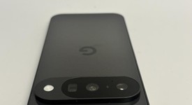 Good
													Google Pixel 10 - AT&T, Obsidian, 128 GB, GLBW0, photo 3 of 8