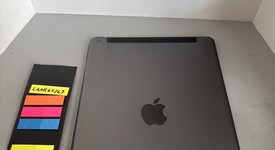 Good
													Apple iPad 9th Gen - Unlocked, Gray, 256 GB, A2603, photo 3 of 5