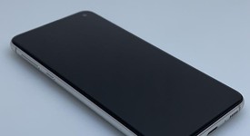 Good
													Samsung Galaxy S10e - Boost, White, 128 GB, 6 GB, SM-G970U, photo 2 of 6