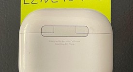 Used
													Apple AirPods 4th Gen - Standard, photo 3 of 5