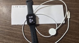 Good
													Apple Watch SE 2nd Gen 44mm - Unlocked, Midnight, A2727 - Cellular, Aluminum, photo 1 of 5