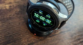 Good
													Samsung Galaxy Watch 46mm - Unlocked, Silver, LTE, photo 3 of 5