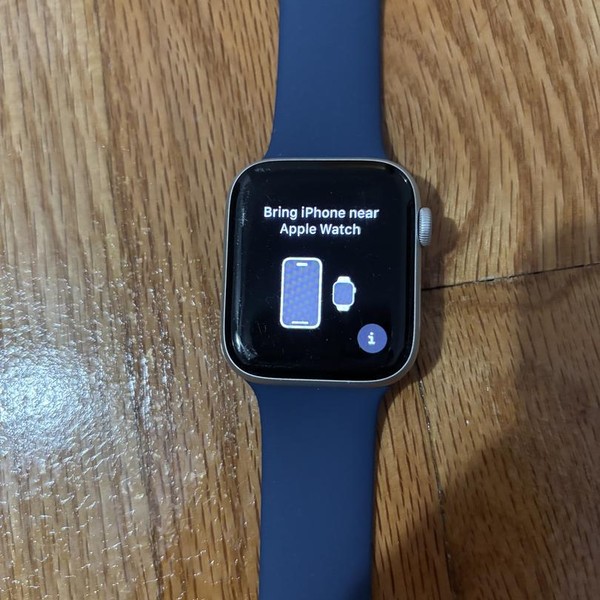 Apple Watch SE 2nd Gen 44mm - Silver, A2723 - GPS, Aluminum