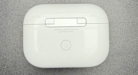 Used
													Apple AirPods Pro 2 - Lightning, photo 3 of 6