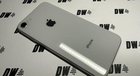 Mint
													Apple iPhone 8 - Unlocked, Silver, 256 GB, A1863, photo 3 of 5