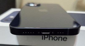 Mint
													Apple iPhone 13 - Unlocked, Midnight, 128 GB, A2482, photo 4 of 7