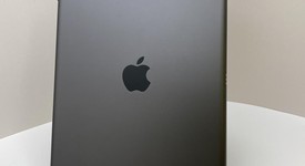 Good
													Apple iPad 8th Gen - Unlocked, Gray, 32 GB, A2428, photo 3 of 5