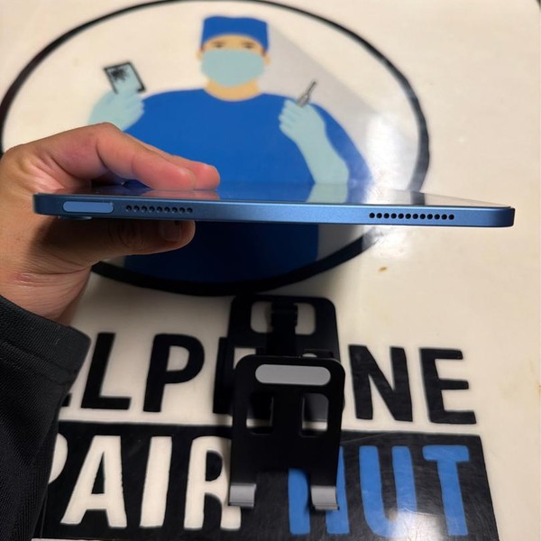 Apple iPad 11th Gen - Wi-Fi, 128 GB, Blue, A3354