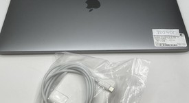 Good
													MacBook Pro 2017 (With Touch Bar) - 15" - I7, Gray, 1 TB, 16 GB, photo 4 of 7