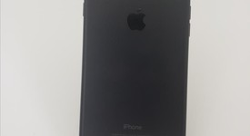 Good
													Apple iPhone 7 Plus - Unlocked, Jet Black, 32 GB, A1661, photo 4 of 4