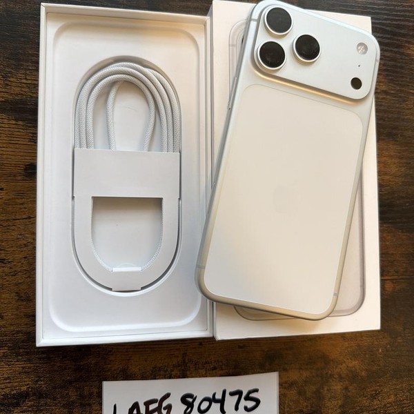 Apple iPhone 17 Pro Max - Verizon, 256 GB, Silver, A3257