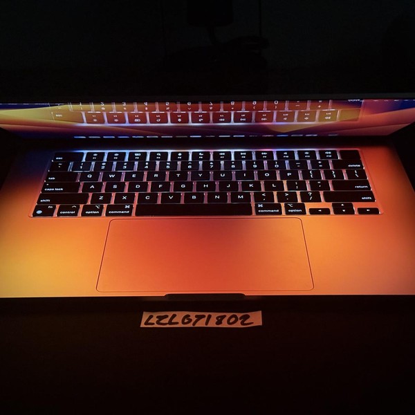 MacBook Air 2023 (M2) - 15 inch - 512 GB, Starlight, 8 GB, Apple M2