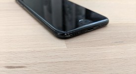Good
													Apple iPhone 7 - Unlocked, Black, 256 GB, A1778, GSM, photo 4 of 6