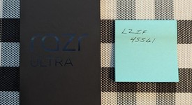 Mint
													Motorola Razr Ultra (2025) - Unlocked, PANTONE Scarab, 512 GB, 16 GB, photo 1 of 7
