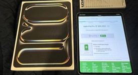 Mint
													Apple iPad Pro 13" (M4) 2024 - Wi-Fi, Silver, 256 GB, 8 GB, A2925, Standard Glass, photo 1 of 8