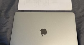 Fair
													MacBook Pro 2017 (With Touch Bar) - 13" - I5, Silver, 512 GB, 8 GB, photo 1 of 9