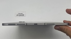 Good
													Apple iPad Pro 11" 4th Gen 2022 - Unlocked, Gray, 256 GB, photo 5 of 9