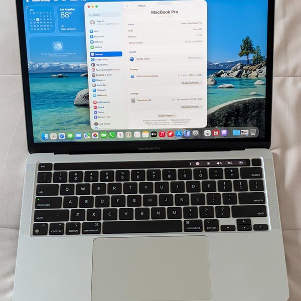 MacBook Pro 2020 - 13 inch - 256 GB, Silver, 8 GB, Apple M1