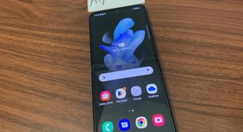 Good
													Samsung Galaxy Z Flip4 5G - Unlocked, Graphite, 256 GB, 8 GB, SM-F721U1, photo 1 of 3