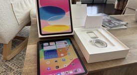 Mint
													Apple iPad 10th Gen - Unlocked, Pink, 64 GB, A2757, photo 3 of 27