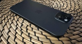 Mint
													Apple iPhone 15 - Unlocked, Black, 512 GB, A2846, photo 3 of 6