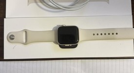 Good
													Apple Watch SE 2nd Gen 40mm - Starlight, A2722 - GPS, Aluminum, photo 3 of 5