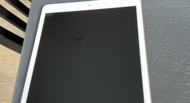Good
													Apple iPad 8th Gen - Wi-Fi, Gold, 32 GB, A2270, photo 1 of 6