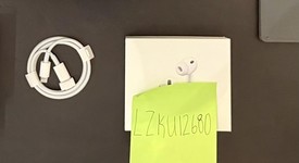 Used
													Apple AirPods Pro 2 - Lightning, photo 2 of 9
