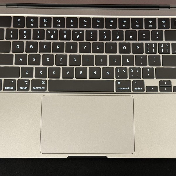 MacBook Air 2024 (M3) - 13 inch - 256 GB, Gray, 8 GB, Apple M3, 8-core GPU