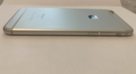Good
													Apple iPhone 6S - AT&T, Silver, 16 GB, A1633, photo 5 of 6
