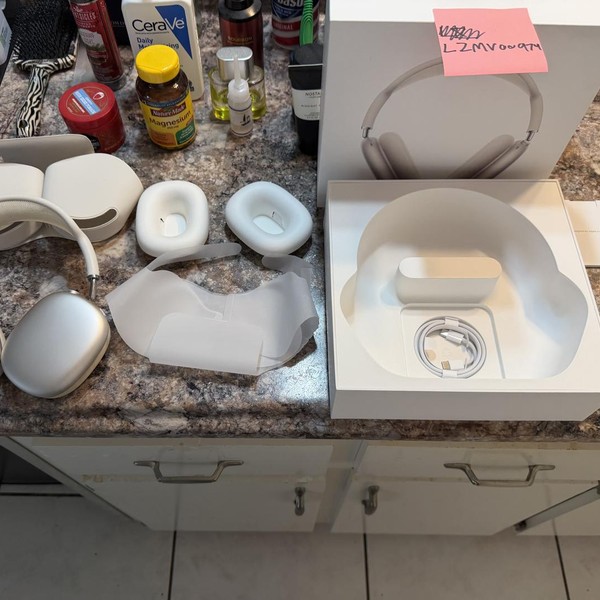 Apple AirPods Max USB-C - Starlight