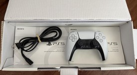 Mint
													PlayStation 5 Slim Digital Edition (2023) - White, 1 TB, photo 2 of 8