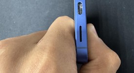 Good
													Samsung Galaxy S25 - Unlocked, Navy Blue, 256 GB, 12 GB, SM-S931U1, photo 3 of 6