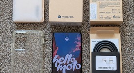 Good
													Motorola Edge (2024) - T-Mobile, Midnight Blue, 256 GB, 8 GB, photo 1 of 14