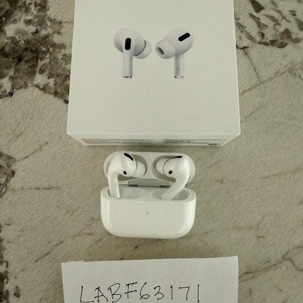 Apple AirPods Pro - Wireless Case