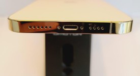 Good
													Apple iPhone 13 Pro Max - Unlocked, Gold, 128 GB, A2484, photo 3 of 8