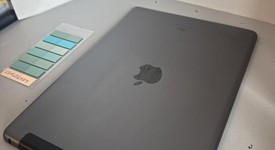 Good
													Apple iPad 9th Gen - Unlocked, Gray, 64 GB, A2603, photo 5 of 5