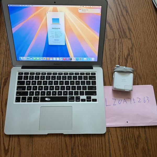 MacBook Air 2017 - 13 inch - I7, Silver, 512 GB, 8 GB