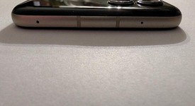 Mint
													Motorola Razr (2024) - Unlocked, Sand, 256 GB, 8 GB, photo 2 of 7