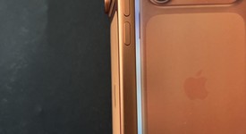 Mint
													Apple iPhone 17 Pro - AT&T, Cosmic Orange, 256 GB, A3256, photo 2 of 11