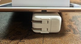 Mint
													Apple iPad Air 3rd Gen - Unlocked, Gold, 256 GB, photo 5 of 9