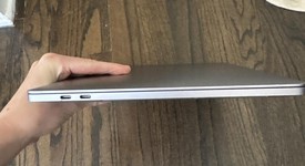 Good
													MacBook Pro 2017 (With Touch Bar) - 13" - I5, Gray, 256 GB, 8 GB, photo 4 of 9