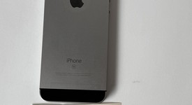 Good
													Apple iPhone SE 1st Gen 2016 - Unlocked, Grey, 32 GB, A1662, photo 4 of 8