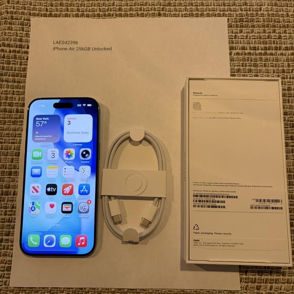 Apple iPhone Air - Unlocked, 256 GB, Sky Blue, A3260